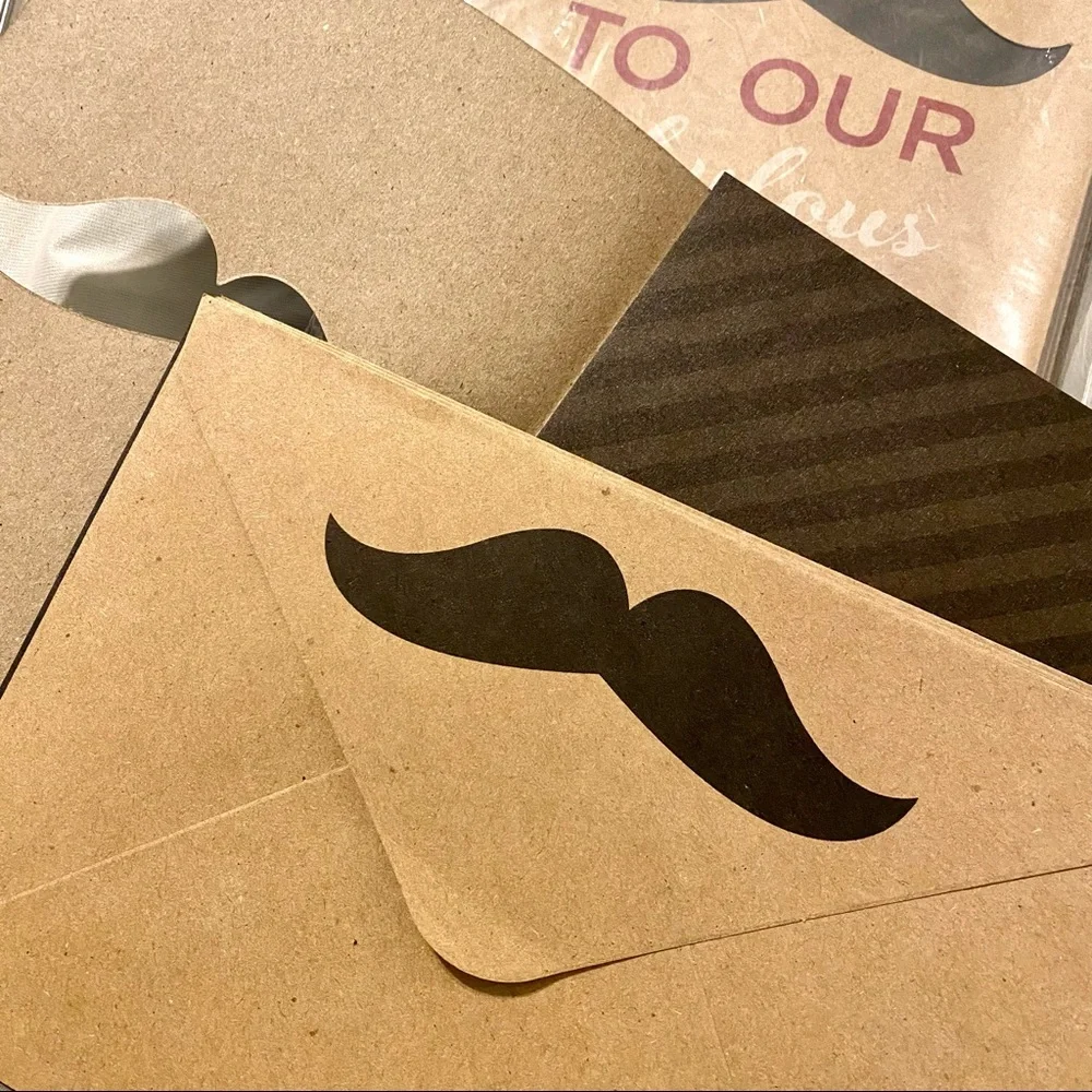 Large Party Invitation Cards With Envelopes 10 Mustache TriFold Blank Inside NWT